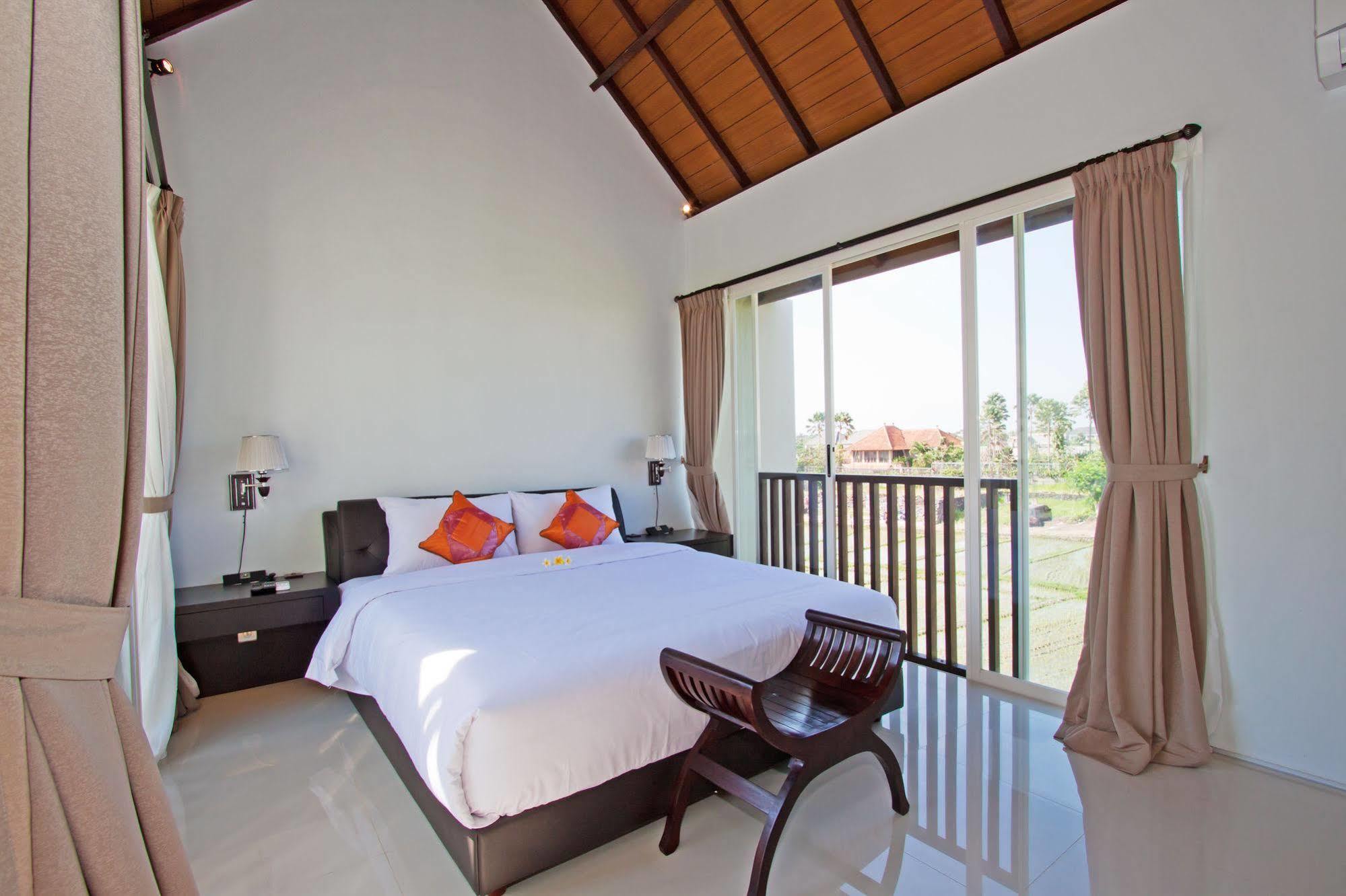 Grace And Milena Guesthouse Kuta Lombok Esterno foto