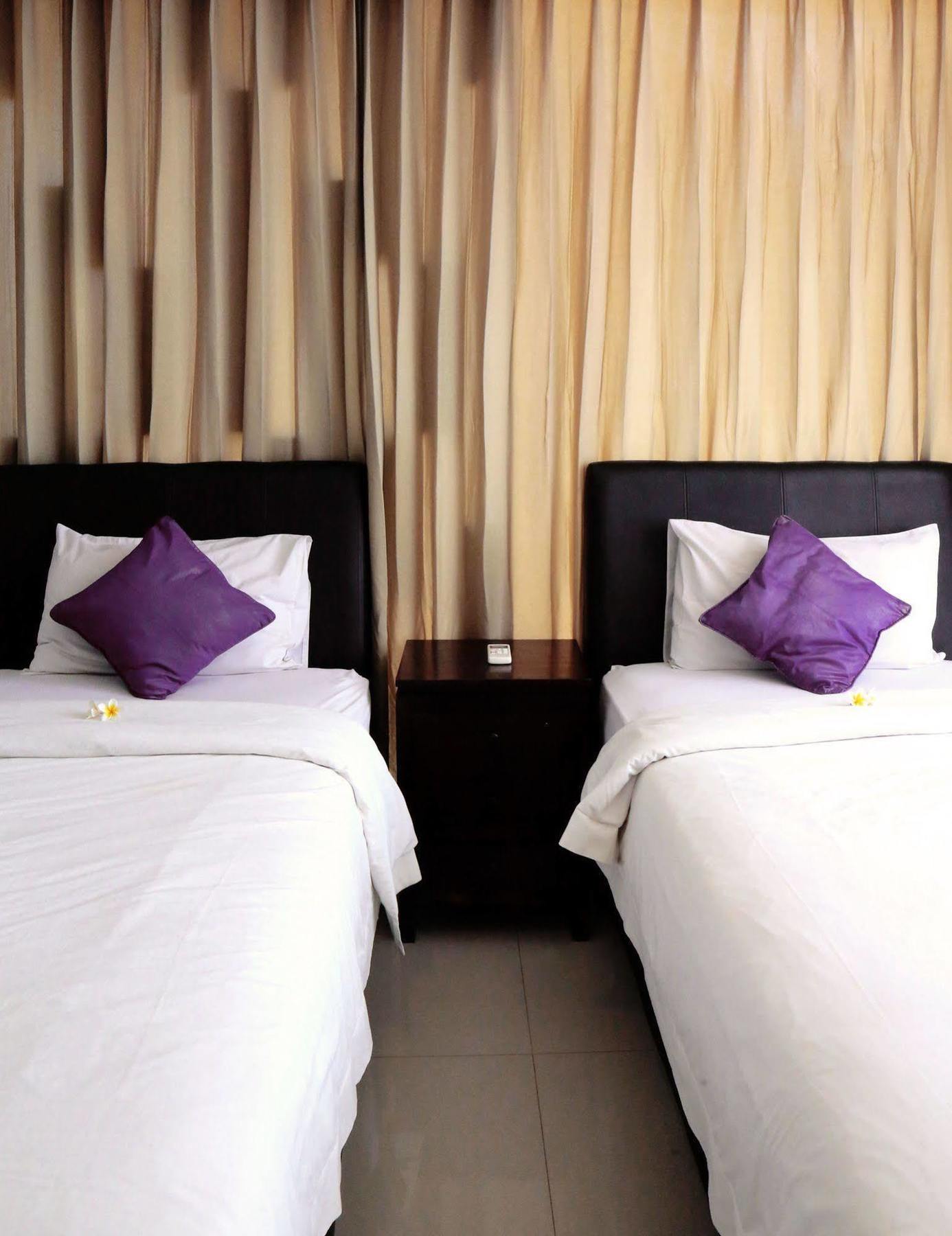 Grace And Milena Guesthouse Kuta Lombok Esterno foto