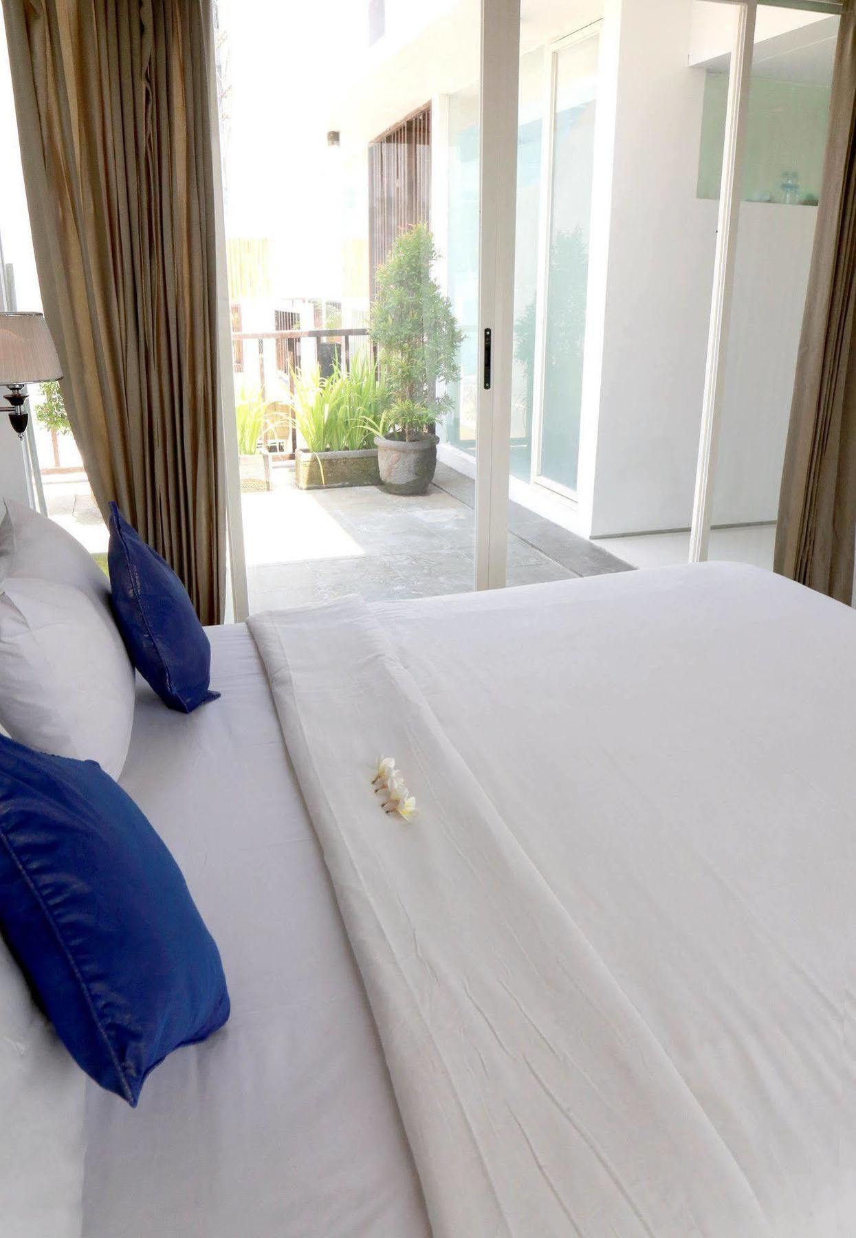 Grace And Milena Guesthouse Kuta Lombok Esterno foto