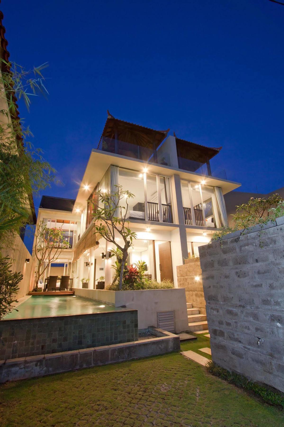 Grace And Milena Guesthouse Kuta Lombok Esterno foto