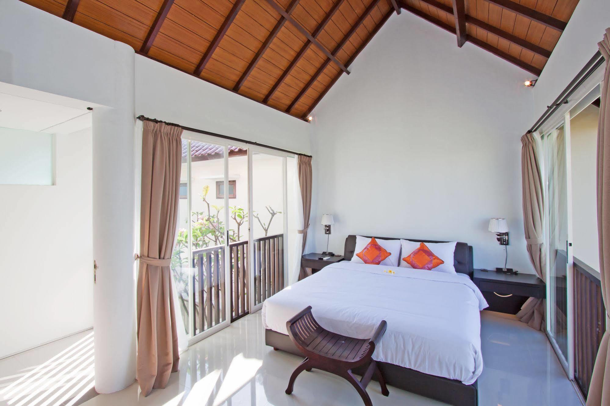 Grace And Milena Guesthouse Kuta Lombok Esterno foto
