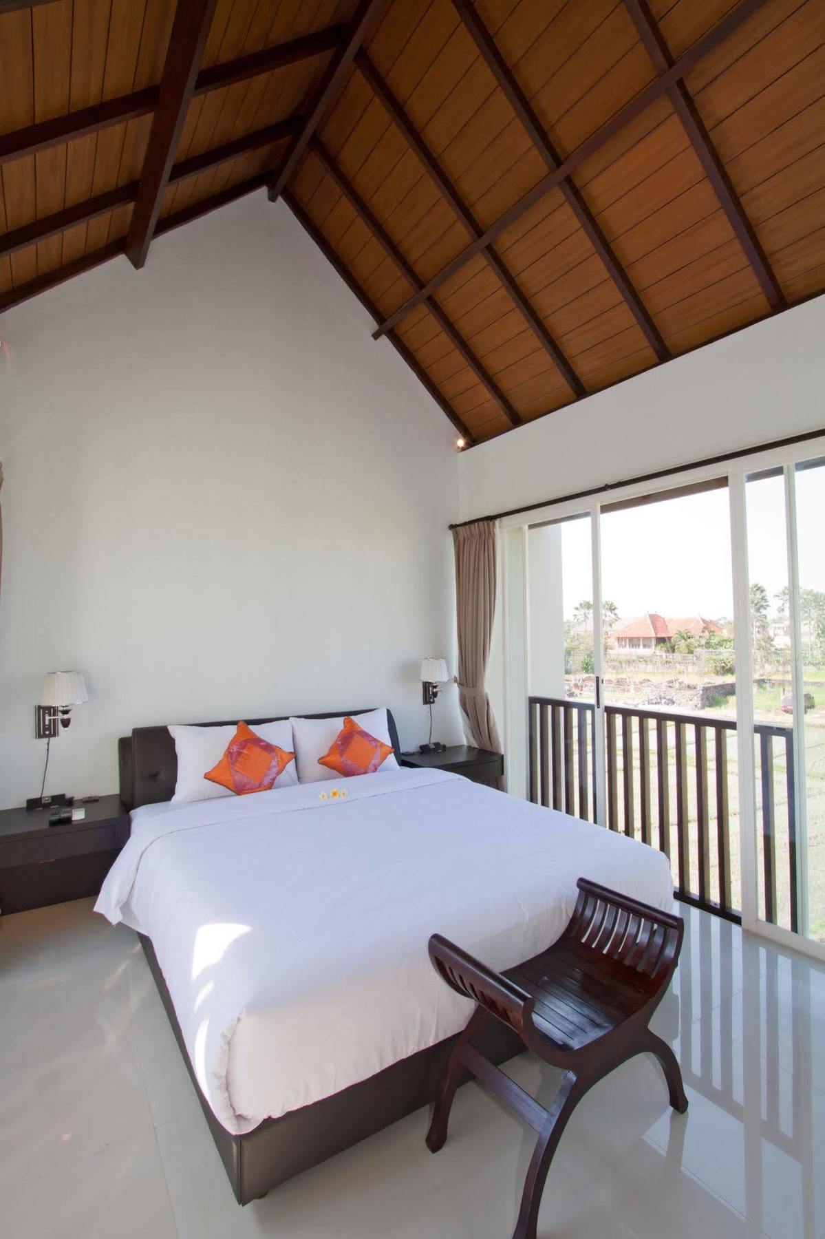 Grace And Milena Guesthouse Kuta Lombok Esterno foto